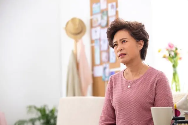 42岁断崖式衰老女子确诊卵巢早衰