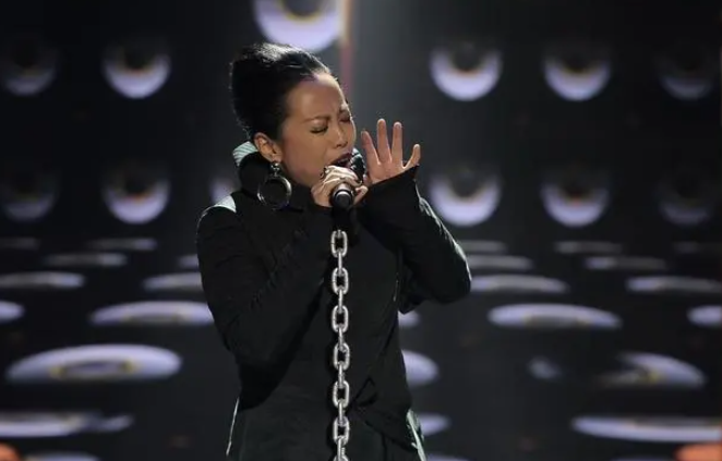 黄绮珊说没有孩子是她的人生遗憾，网友：黄妈我们都是您的孩子