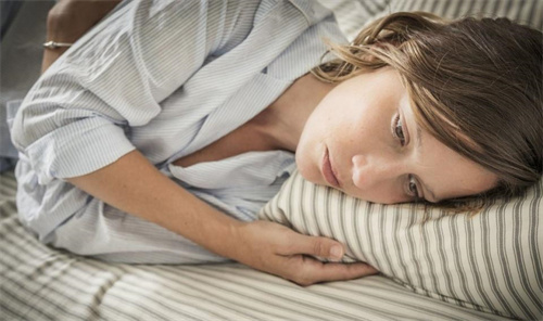 月经迟来半个月怎么检查?腰疼了几天还没来月经怎么回事