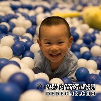 夫妻做4次试管终得子,2年后儿子患癌,卖房筹款将老人送养老院_8e798