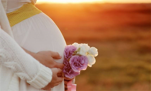 1700115699490982.jpg 孕25.jpg