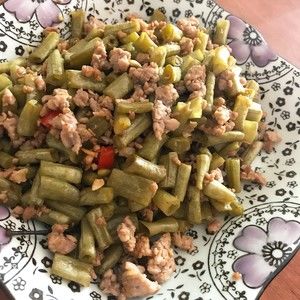 宝宝摸乳房的心理因及引导方法