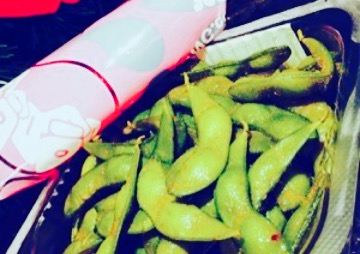 绿色便便可能是由三个因引起的：宝宝排便绿色的