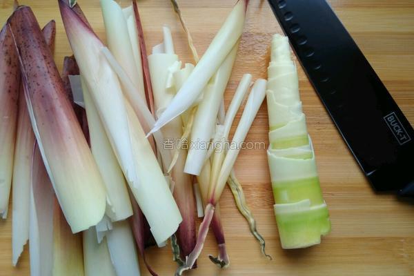 新生宝宝洗头指南：如何科学护发从出生开始