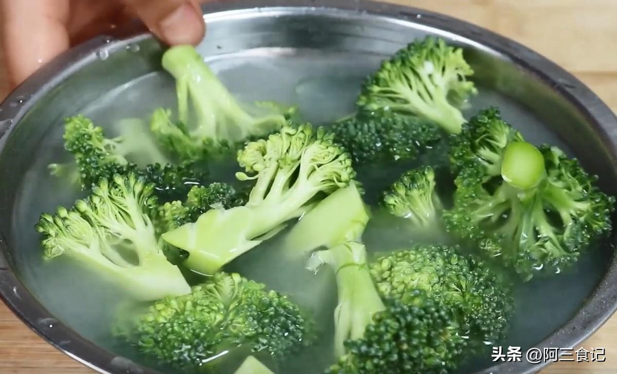 宝宝坠床哪些状况需就诊?