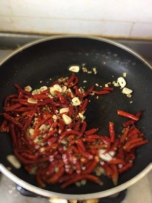 带娃累翻了！爸不会带娃让我头疼