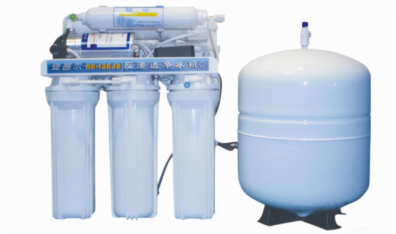 丈夫在外努力赚钱养家,妻子则在家意外怀孕了别人的孩子。