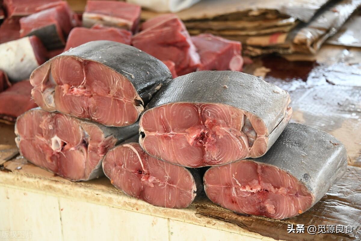 宝宝吐奶如何护理？4个有效手段应对孩子吐奶