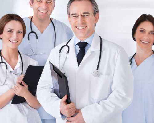 坐月子怎么吃才健康?避开这些饮食误区